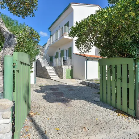 Il Quartiere Giglio * Pomonte